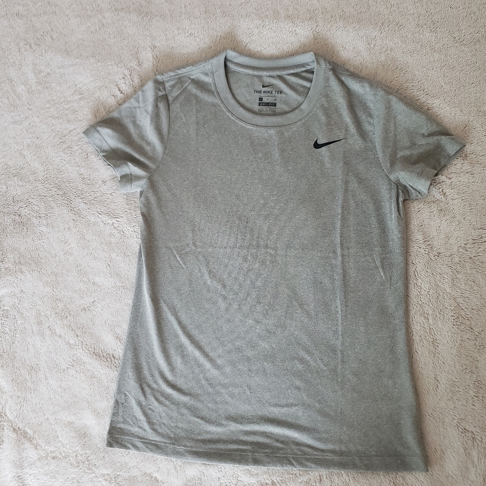 Nike Gray T-Shirt